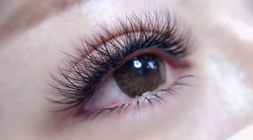 how to fix your eyelashes for long-lasting beauty?